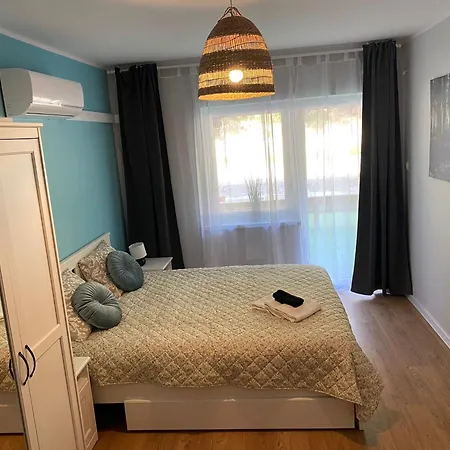 Apartament Róża Wiatrów Leśny Klif 2 *